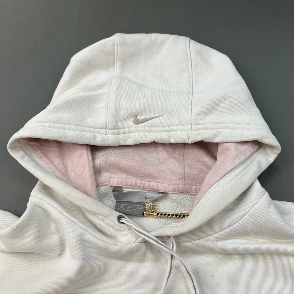 Silver Tag Nike Embroidered Logo Pullover Hoodie - Picture 5 of 10